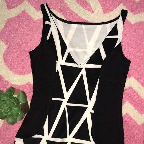 2/$20CLOSET CLOSING Gorgeous Short Tank Dress❤️ - Picture 7 of 8
